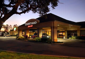 Courtyard by Marriott Houston I 10 West Energy Corridor — Property