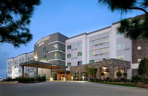 Courtyard by Marriott Houston Intercontinental Airport — Property