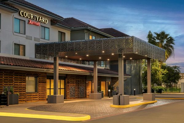Courtyard by Marriott Houston West University — Property