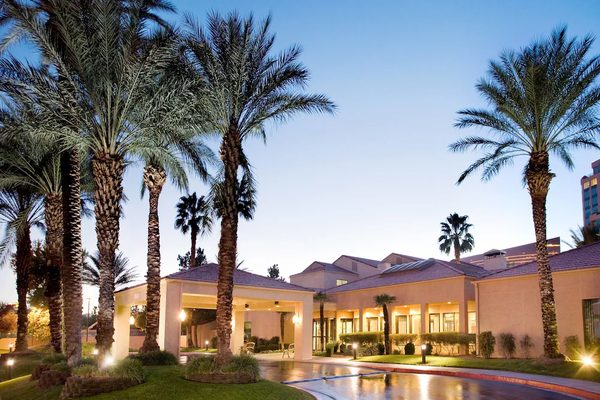 Courtyard by Marriott Las Vegas Convention Center — Property