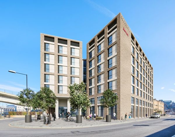 Courtyard by Marriott London City Airport — Property