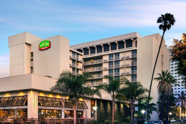 Courtyard by Marriott Long Beach Downtown — Property