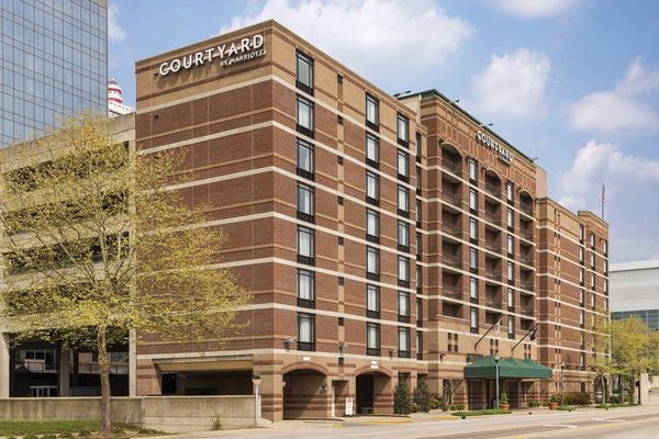 Courtyard by Marriott Louisville Downtown — Property