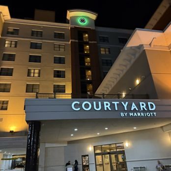 Courtyard by Marriott Memphis Downtown — Property