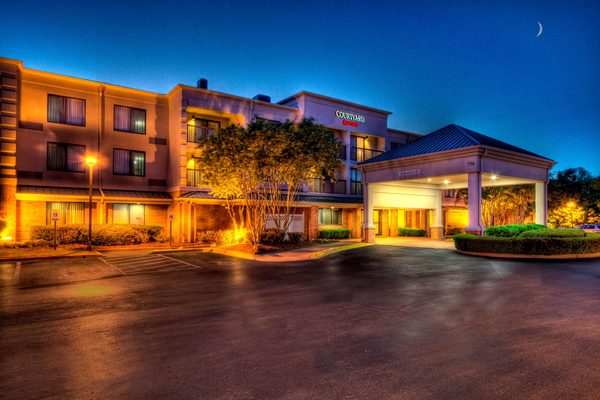 Courtyard by Marriott Memphis Germantown — Property