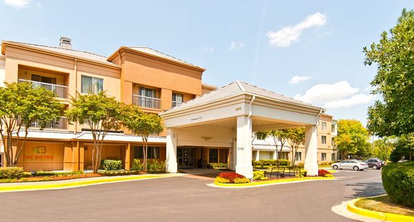 Courtyard by Marriott Memphis Germantown — Property