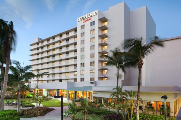 Courtyard by Marriott Miami Airport Miami Florida — Property