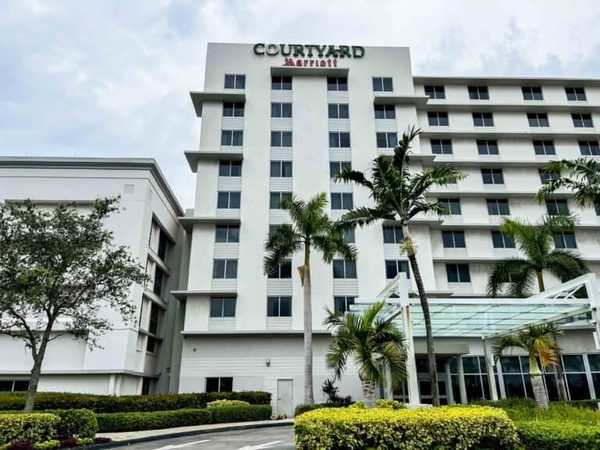 Courtyard by Marriott Miami Airport Miami Florida — Property