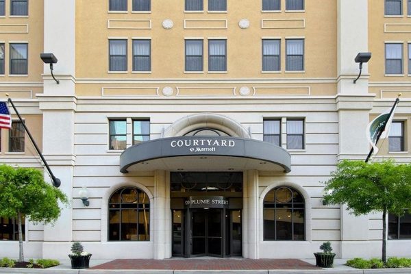 Courtyard by Marriott Norfolk Downtown — Property