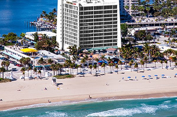 Courtyard By Marriott Oceanside Fort Lauderdale Beach — Property