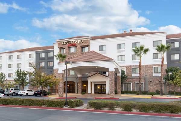 Courtyard by Marriott Ontario Rancho Cucamonga — Property