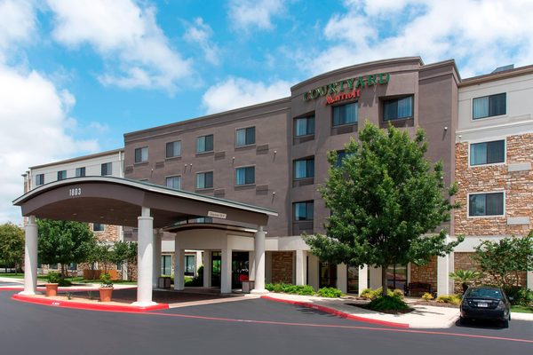 Courtyard by Marriott San Antonio North Stone Oak at Legacy — Property