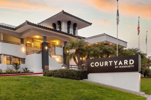 Courtyard by Marriott San Diego Del Mar Solana Beach — Property