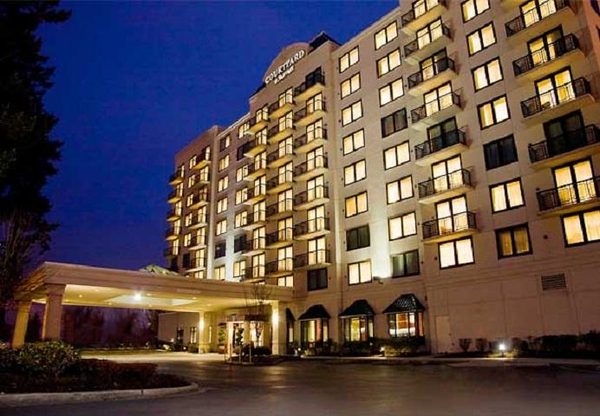 Courtyard by Marriott Seattle Federal Way — Property