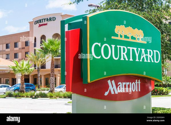 Courtyard by Marriott Stuart — Property