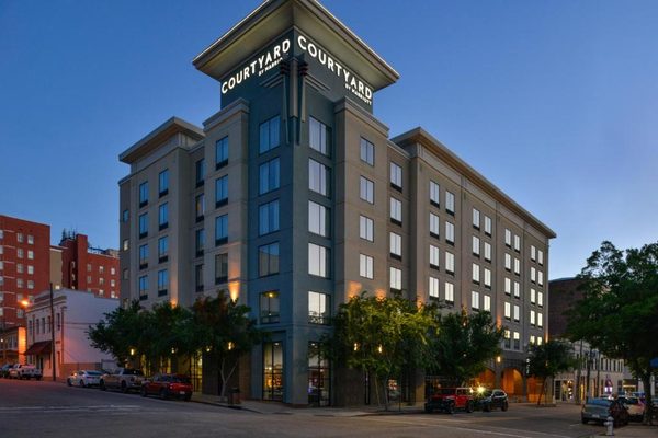 Courtyard by Marriott Wilmington Downtown — Property