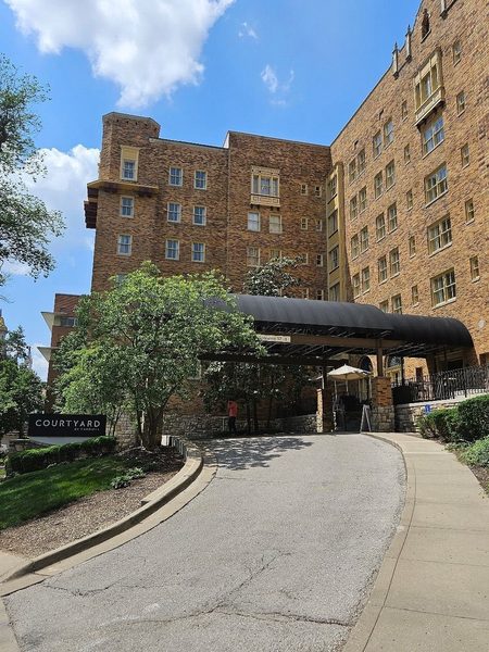 Courtyard Kansas City Country Club Plaza — Property