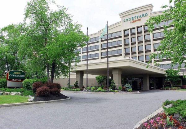 Courtyard Lyndhurst Meadowlands Lyndhurst New Jersey — Property
