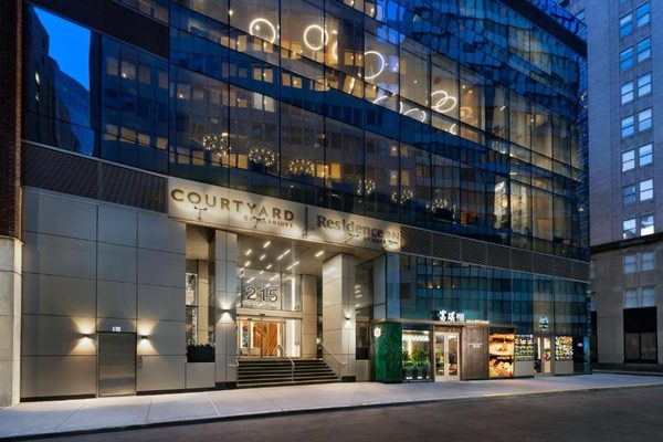 Courtyard New York Downtown Manhattan Financial District New York City New York — Property