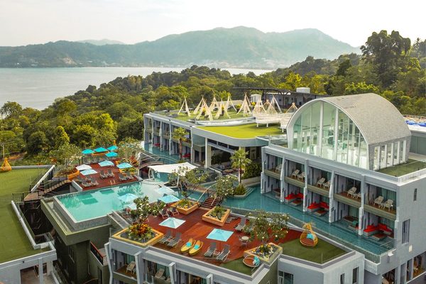 Crest Resort Pool Villas Patong Kathu Phuket — Property