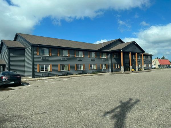 Crossroads Hotel McGregor Minnesota — Property