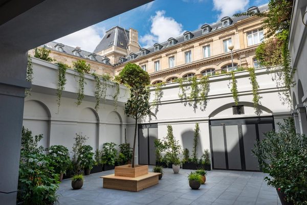 Crowne Plaza Paris Republique By IHG — Property