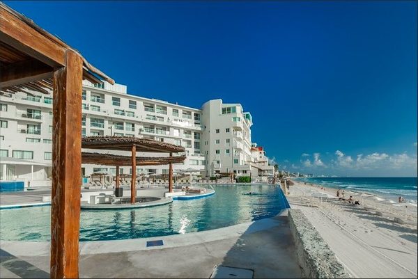 Cyan Cancun Hotel Spa — Property