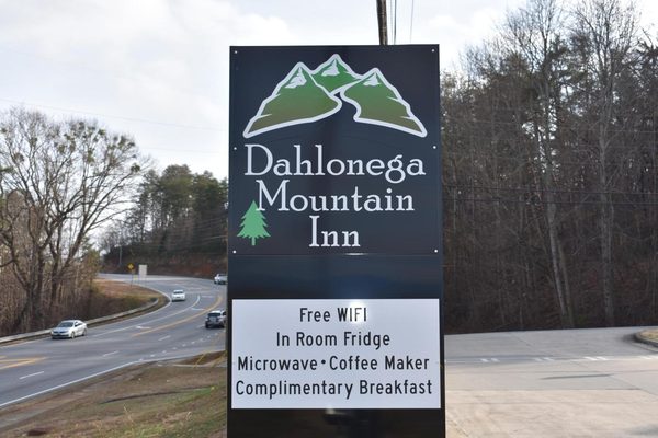 Dahlonega Mountain Inn — Property