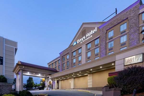 Days Hotel by Wyndham North Bergen NYC Area — Property