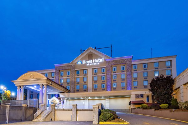 Days Hotel by Wyndham North Bergen NYC Area — Property