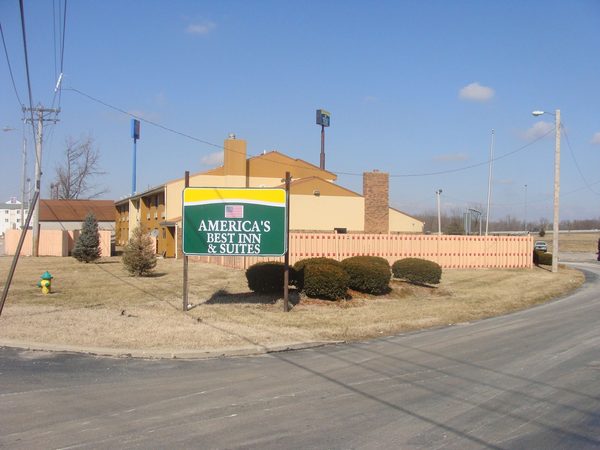 Days Inn and Suites Caseyville — Property
