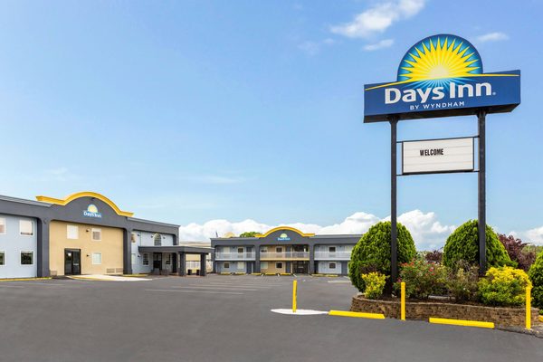 Days Inn by Wyndham Aberdeen — Property