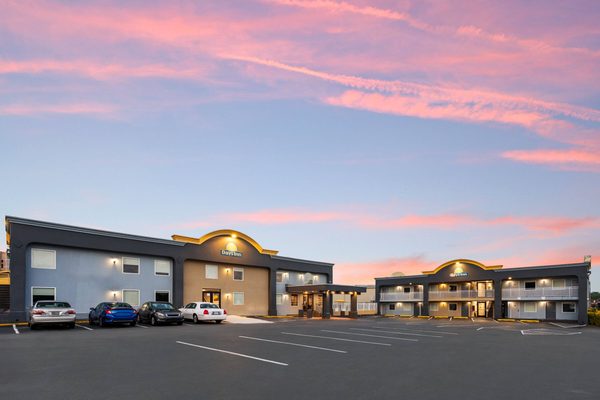 Days Inn by Wyndham Aberdeen — Property