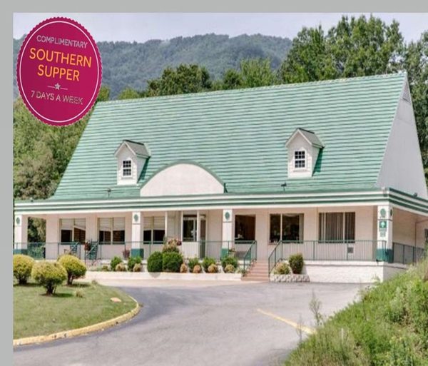 Days Inn By Wyndham Asheville West — Property
