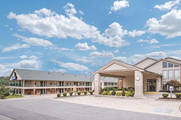 Days Inn By Wyndham Blytheville — Property