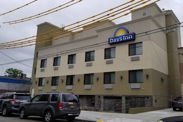 Days Inn by Wyndham Brooklyn Marine Park — Property