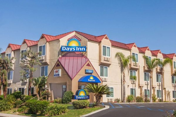 Days Inn by Wyndham Carlsbad — Property