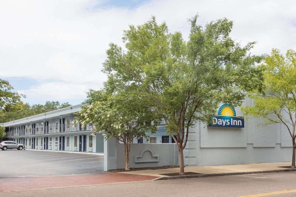 Days Inn by Wyndham Charleston WV — Property