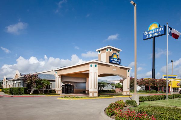 Days Inn by Wyndham Corpus Christi Beach — Property
