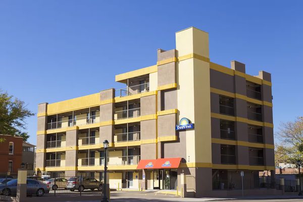 Days Inn by Wyndham Denver Downtown — Property