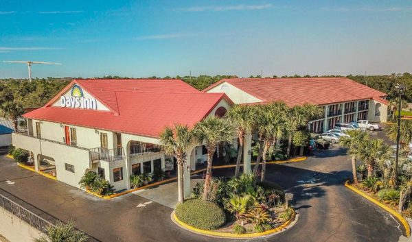 Days Inn by Wyndham Destin — Property