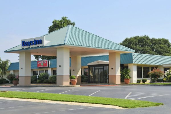 Days inn by Wyndham Forrest City I 40 — Property