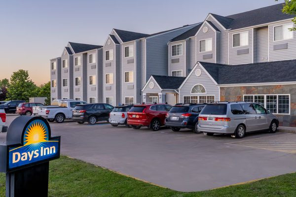 Days Inn by Wyndham Greeley Greeley Colorado — Property