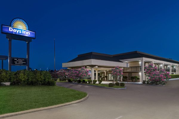 Days Inn by Wyndham Greenville — Property