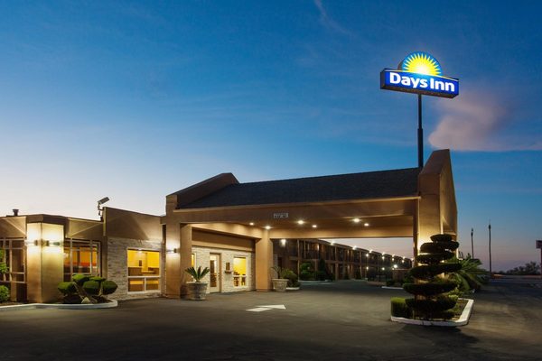 Days Inn by Wyndham Merced Yosemite Area — Property