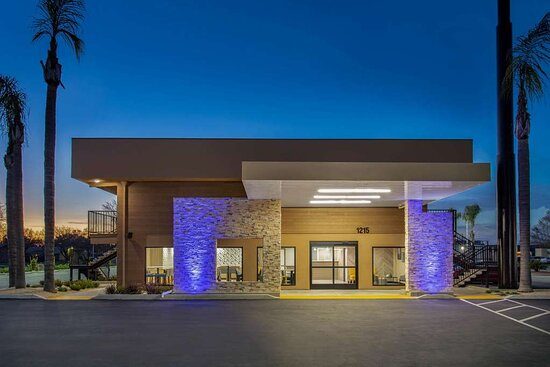 Days Inn by Wyndham Merced Yosemite Area — Property