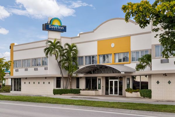 Days Inn by Wyndham Miami Airport North — Property