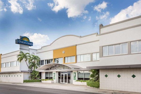 Days Inn by Wyndham Miami Airport North — Property