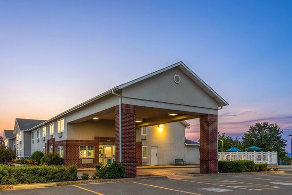 Days Inn by Wyndham Mountain Home Mountain Home Arkansas — Property