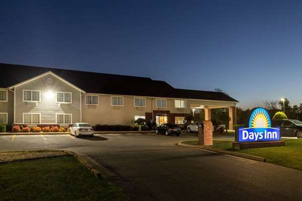 Days Inn by Wyndham Mountain Home Mountain Home Arkansas — Property